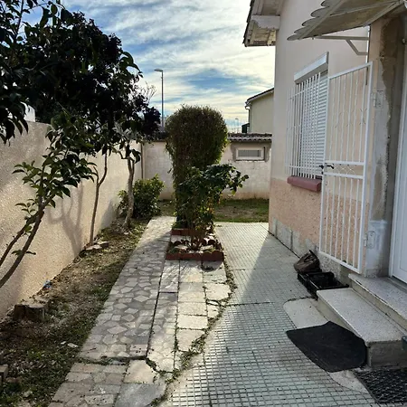 Charmante Maison Avec Jardin Proche Du Centre De Dom wakacyjny Perpignan
